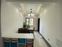 4室2廳1陽臺 聯(lián)想科技城一期餐廳