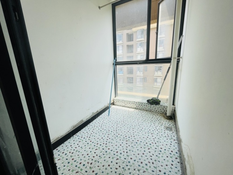 3室2廳1陽臺 金曇花園陽臺