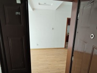 4室2廳2陽臺 碧水藍天門廳