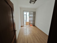 4室2廳2陽臺 碧水藍天臥室