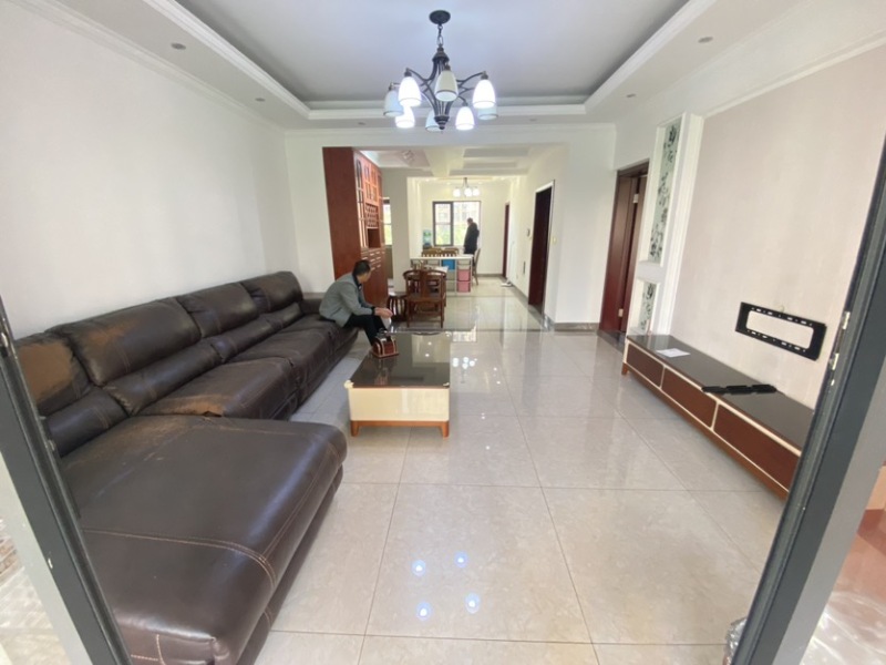 4室2廳1陽臺 聯(lián)想科技城一期客廳