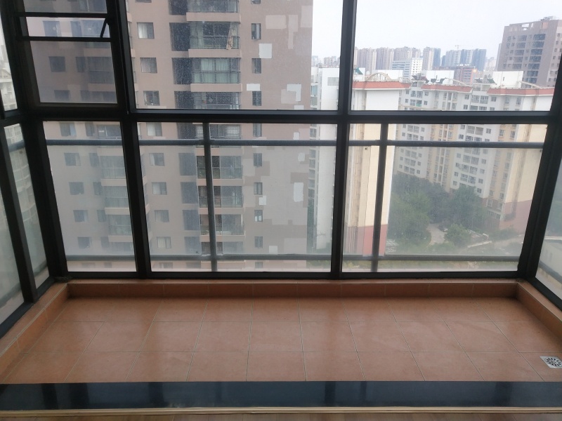 2室1厅1阳台 广福城和福园阳台