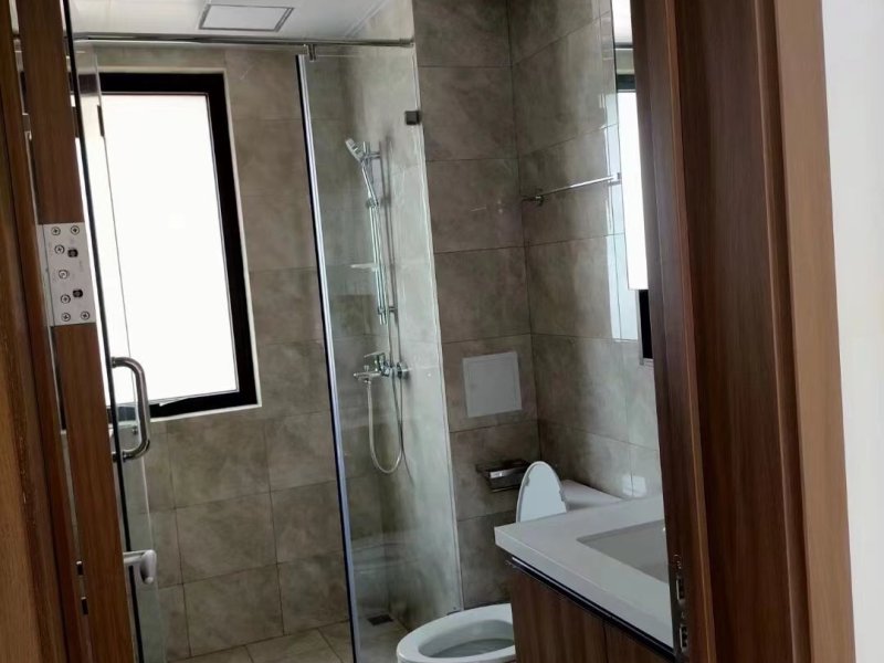 4室2廳2陽臺 新城瑯樾一期客廳