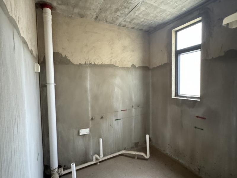 5室2廳2陽(yáng)臺(tái) 山水潤(rùn)城臥室