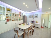 4室2廳2陽臺 東旭駿城餐廳