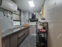 3室2廳1陽(yáng)臺(tái) 大華公園天下東湖苑廚房