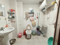 2室2廳2陽(yáng)臺(tái) 藍(lán)山數(shù)碼衛(wèi)生間