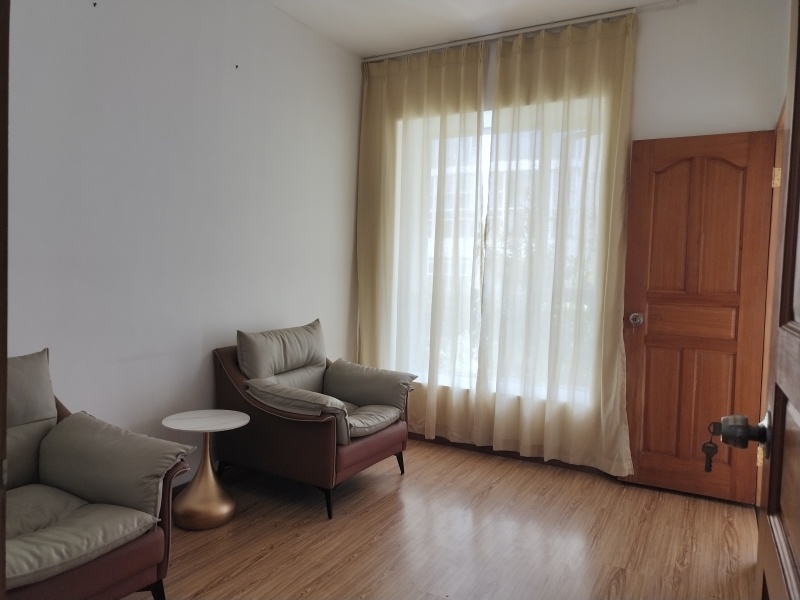 4室2廳2陽臺 鑫逸苑臥室