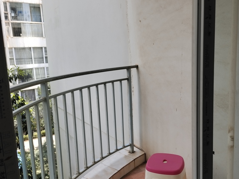 4室2廳2陽臺 鑫逸苑陽臺