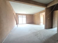 4室2廳3陽臺 平和花園餐廳