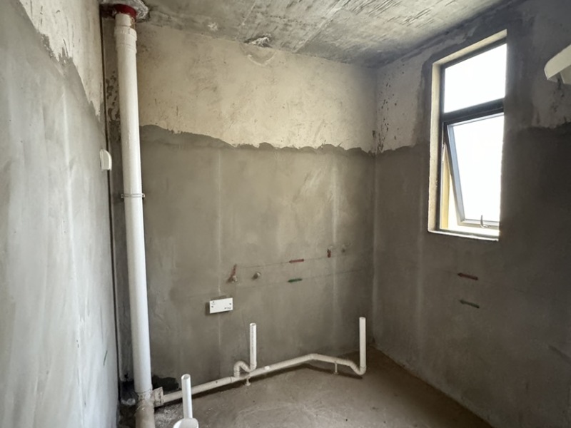 5室2廳2陽(yáng)臺(tái) 山水潤(rùn)城臥室