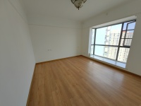 4室2廳2陽(yáng)臺(tái) 云投尚苑臥室