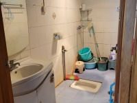 2室2廳1陽(yáng)臺(tái) 景秀山莊二期衛(wèi)生間