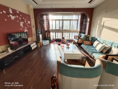 4室2廳2陽臺 碧雞花園