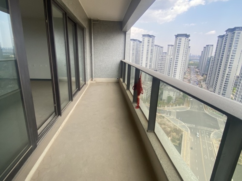 4室2廳2陽臺 昆明融創(chuàng)文旅城花語灣陽臺