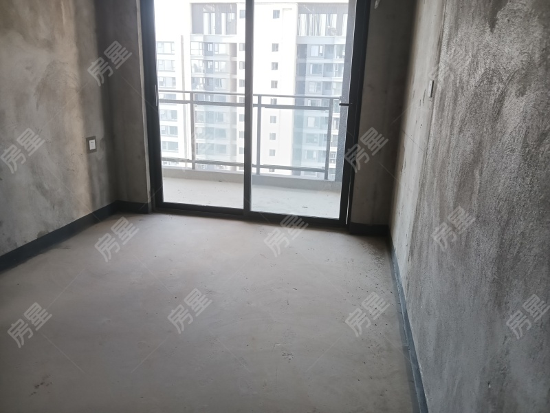 4室2廳2陽(yáng)臺(tái) 招商雍和府一期臥室