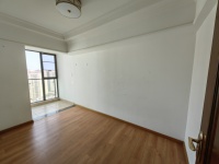 4室2廳2陽(yáng)臺(tái) 云投尚苑臥室