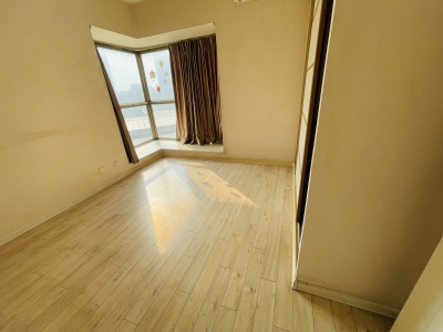 3室2廳1陽(yáng)臺(tái) 金色俊園