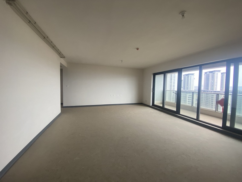 4室2廳2陽臺 昆明融創(chuàng)文旅城花語灣客廳