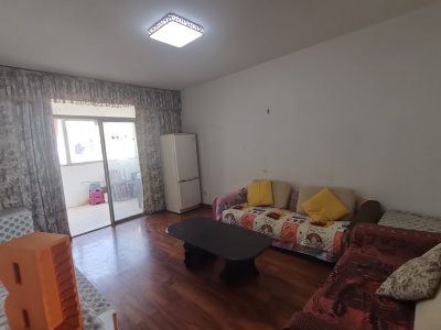 2室2廳1陽(yáng)臺(tái) 景秀山莊二期客廳