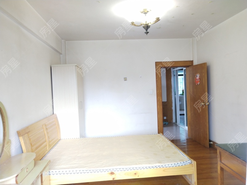 2室2廳1陽(yáng)臺(tái) 螺峰街32號(hào)臥室