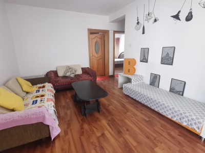 2室2廳1陽(yáng)臺(tái) 景秀山莊二期客廳