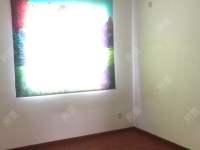 4室2廳2陽臺 凱苑小區(qū)臥室