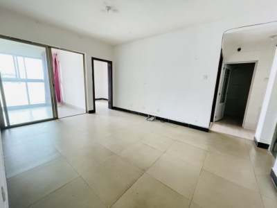 2室2廳1陽臺 金色俊園