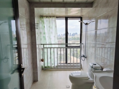 4室2廳1陽(yáng)臺(tái) 鳳凰御景