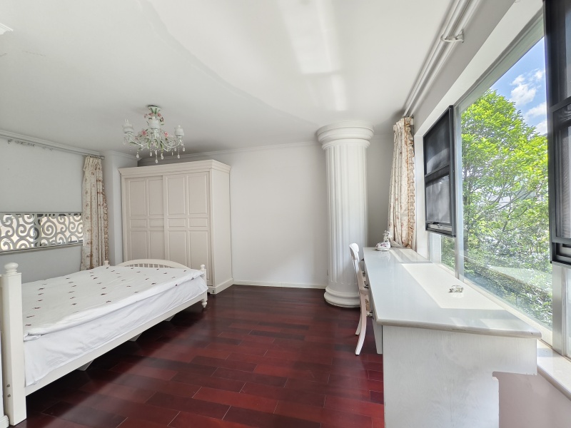 6室2廳3陽臺(tái) 滇池高爾夫別墅別墅臥室