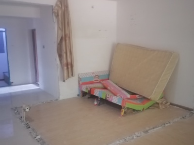 4室2廳2陽臺 西南海天璽苑