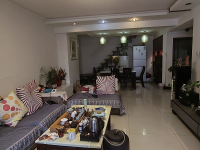 3室2廳2陽臺(tái) 第一國際