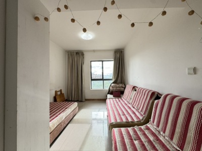 2室2廳1陽臺(tái) 溪畔麗景