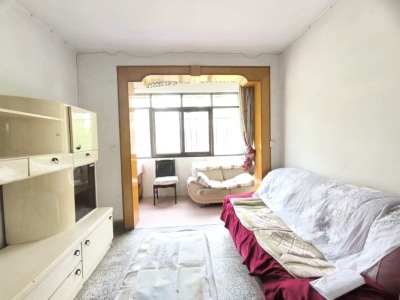 3室2廳1陽臺(tái) 寧靜小區(qū)