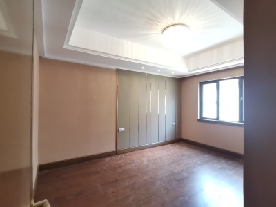 5室2廳1陽臺(tái) 恒大玖瓏灣二期