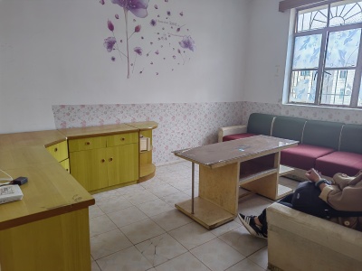 2室2廳1陽(yáng)臺(tái) 昆鋼冶金機(jī)械廠宿舍(西昌路24號(hào))