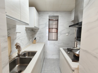 3室2廳2陽(yáng)臺(tái) 南亞風(fēng)情第壹城星辰苑