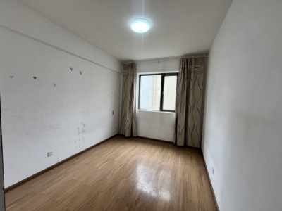 3室2廳2陽臺(tái) 廣福城和福園