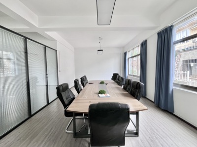 5室2廳2陽臺(tái) 博園世家