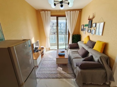 1室1廳1陽臺 世紀俊園