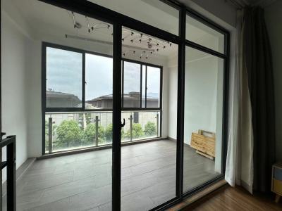 1室2廳1陽臺(tái) 滇池衛(wèi)城鉑睿