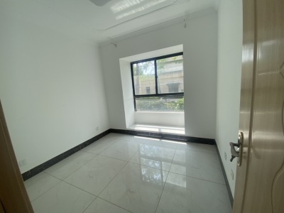 2室2廳1陽(yáng)臺(tái) 華夏御府雍璟苑(回遷房)