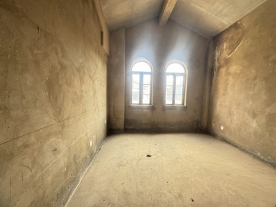 4室2廳2陽(yáng)臺(tái) 滇池衛(wèi)城滟瀾灣