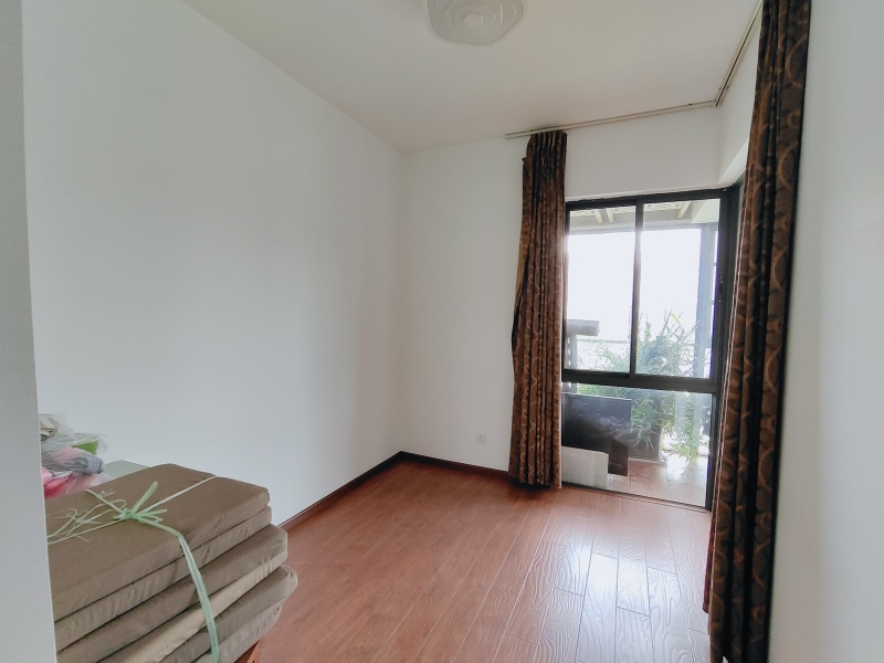 4室2廳2陽臺 云南映象花好月圓一期書房