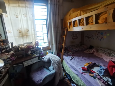 2室2廳1陽臺 龍泉花園