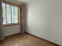 3室2廳1陽(yáng)臺(tái) 波羅小區(qū)臥室