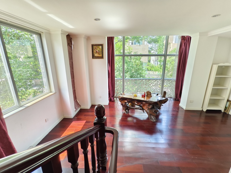 6室2廳3陽臺(tái) 滇池高爾夫別墅別墅書房