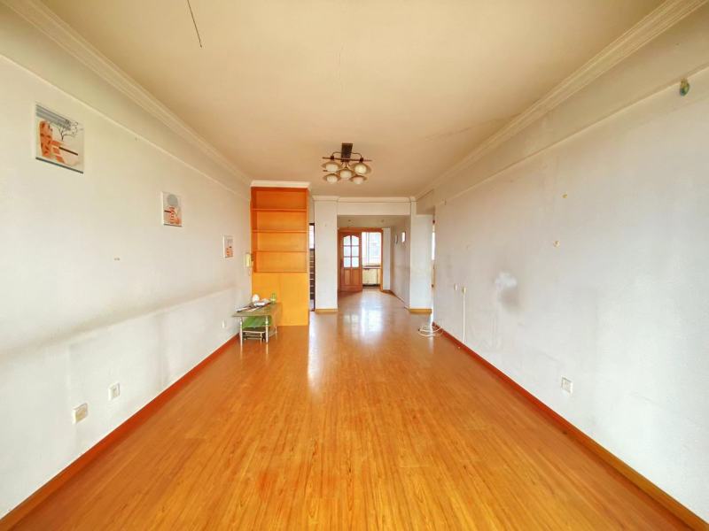 2室2廳1陽臺(tái) 西城楓景客廳