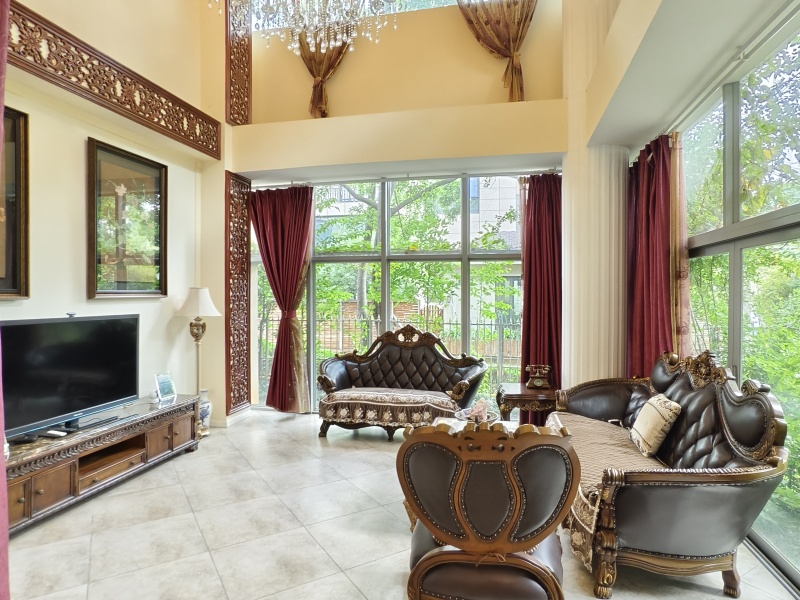 6室2廳3陽臺(tái) 滇池高爾夫別墅別墅客廳