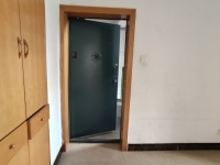 3室2廳1陽(yáng)臺(tái) 波羅小區(qū)門(mén)廳